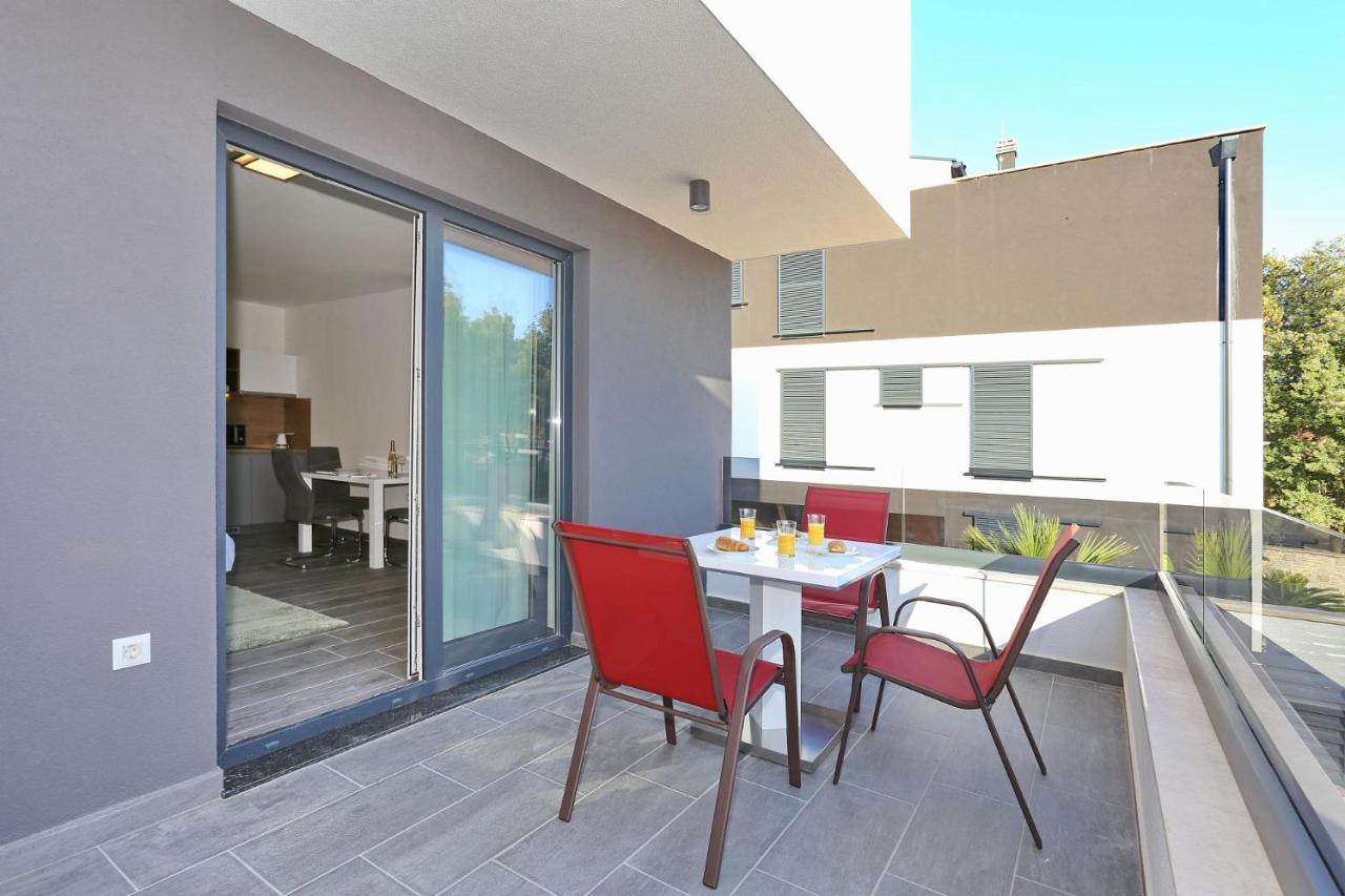 Villa Ankora 1 With Heated Pool Biograd Na Moru Exterior foto